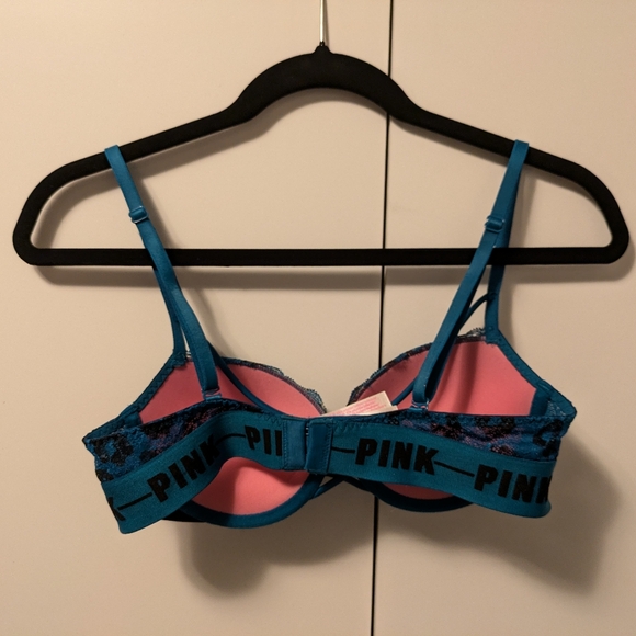 NWOT Victoria's Secret Date Push-Up Bra - Picture 2 of 3